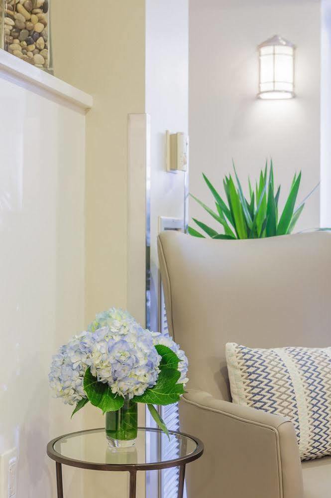 Winthrop Beach Inn And Suites Boston Logan Airport (Adults Only) Exterior photo